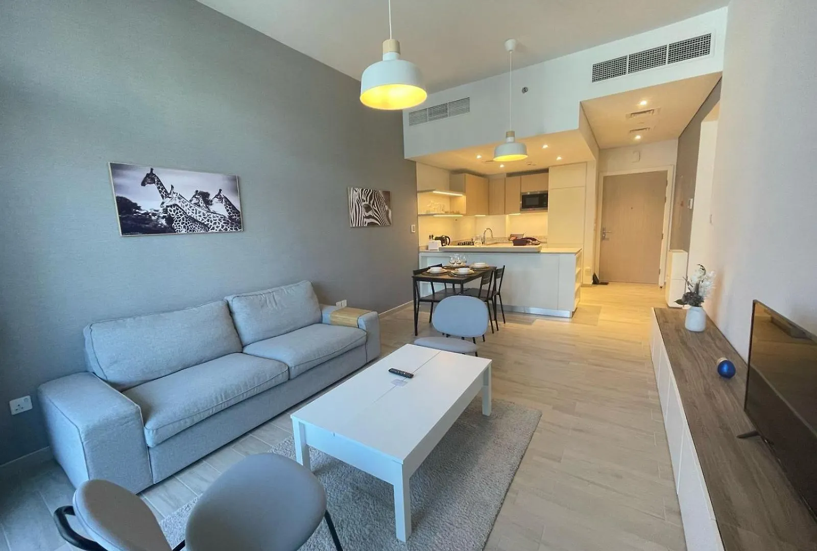 Stylish 2Br Apartment In Belgravia III A, Jvc - Allsopp & Allsopp Dubaj